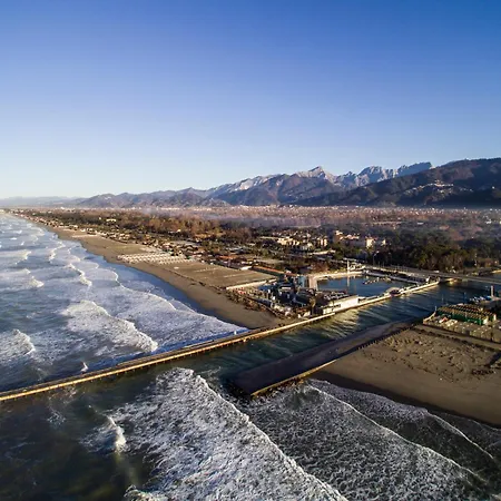 Casa Vittoria 800m From Sea - Happy Appartamento Forte dei Marmi