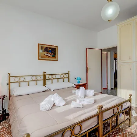 Casa Vittoria 800m From Sea - Happy * Forte dei Marmi