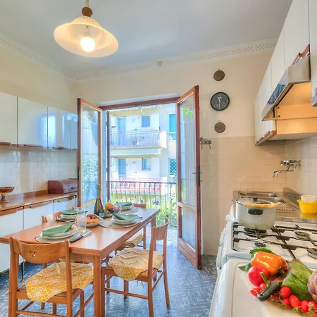 Casa Vittoria 800m From Sea - Happy * Forte dei Marmi