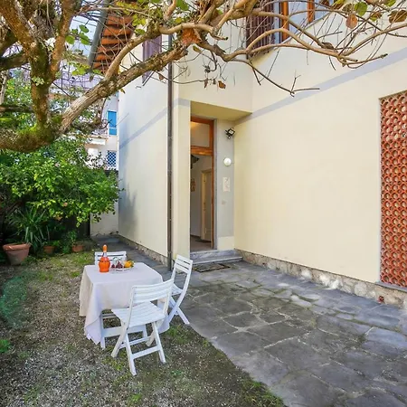 Casa Vittoria 800m From Sea - Happy フォルテ・デイ・マルミ