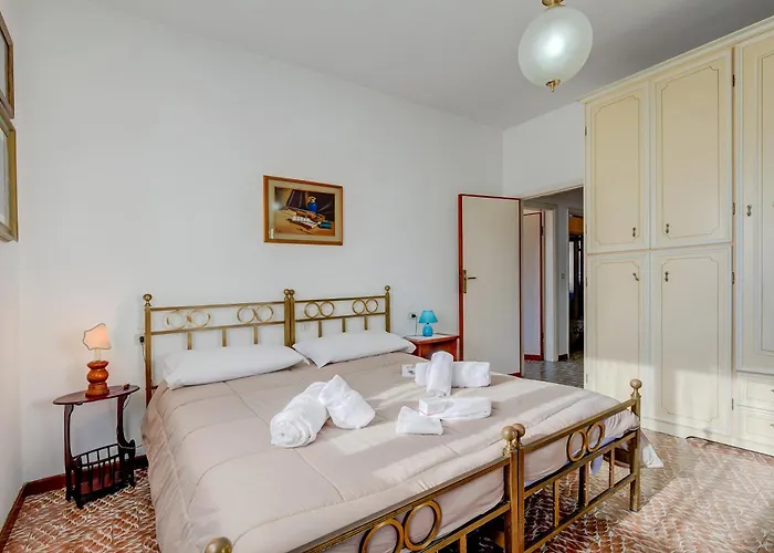 Casa Vittoria 800m From Sea - Happy * Forte dei Marmi