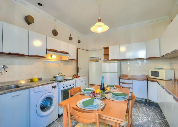 Casa Vittoria 800m From Sea - Happy *