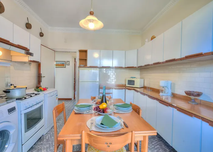 Casa Vittoria 800m From Sea - Happy * Форте-дей-Мармі